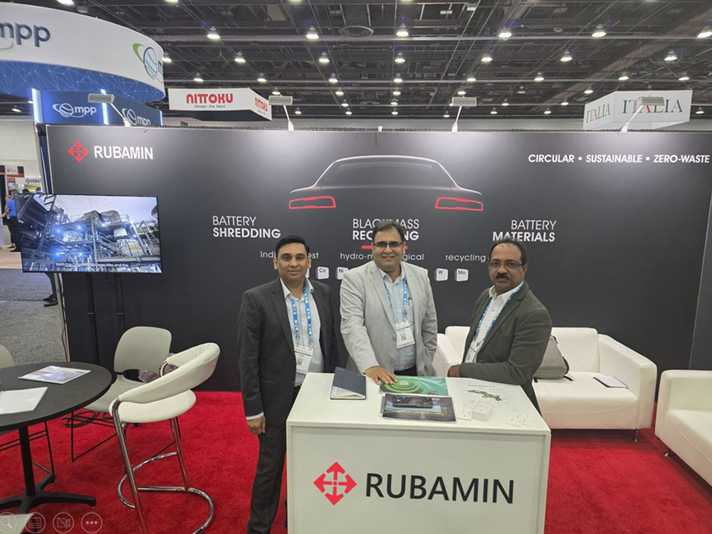 rubamins-booth-at-the-battery-show-img-1