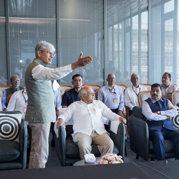 Rubamin’s Visionary Step Towards a Sustainable Future on Gujarat Foundation Day 1690
